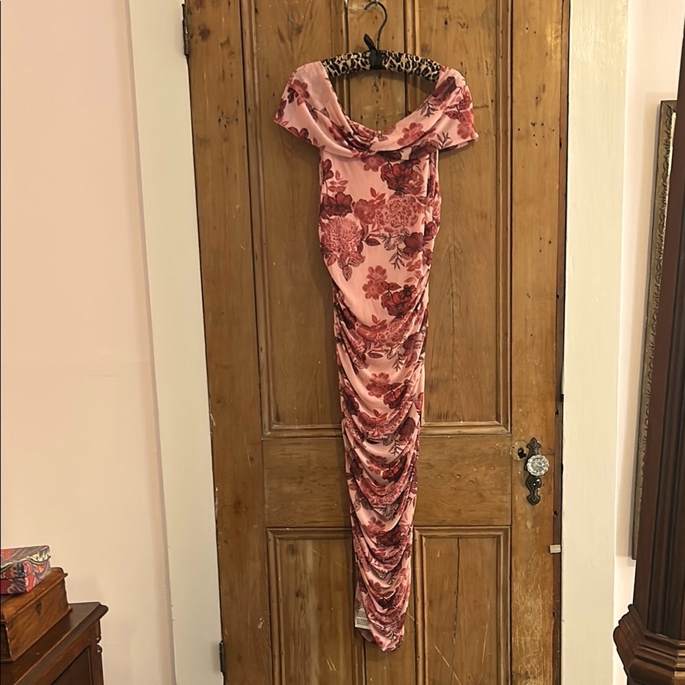NWT Off-Shoulder Pink Floral Cocoon Dress 12